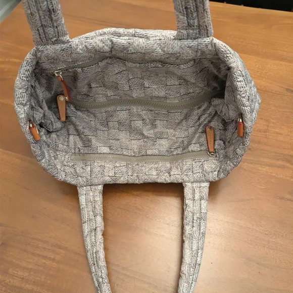 Gray Quilted Tote Bag - Picture 6 of 10